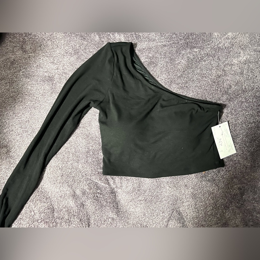 Klassy network one shoulder top with built in bra ( XL )